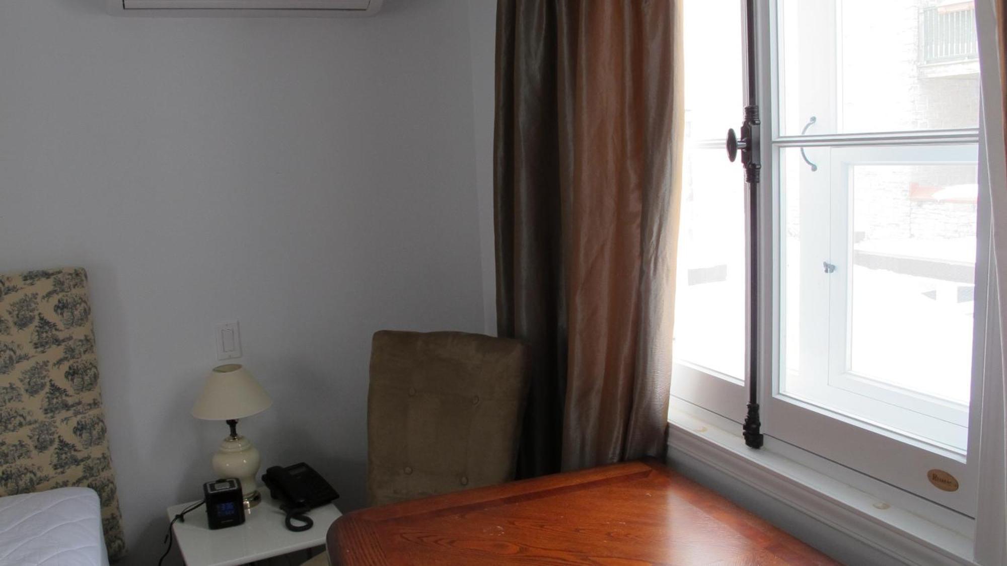 Au Petit Hôtel Quebec City Phòng bức ảnh